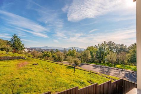 2116 Wedgewood Way Santa Rosa CA 95404