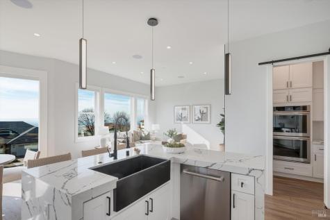 2116 Wedgewood Way Santa Rosa CA 95404