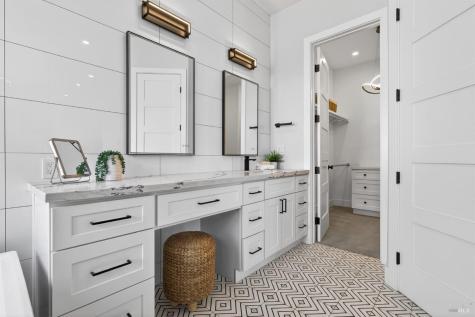 2116 Wedgewood Way Santa Rosa CA 95404