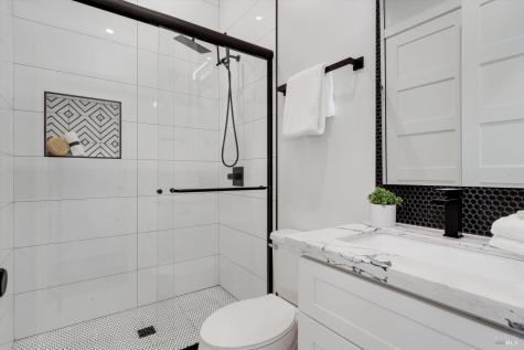 2116 Wedgewood Way Santa Rosa CA 95404