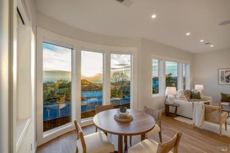 2116 Wedgewood Way Santa Rosa CA 95404