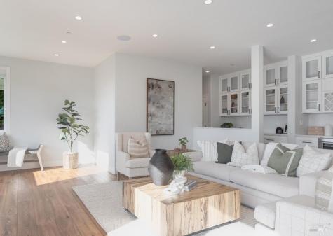 2116 Wedgewood Way Santa Rosa CA 95404