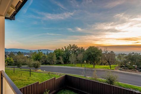 2116 Wedgewood Way Santa Rosa CA 95404