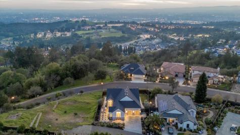 2116 Wedgewood Way Santa Rosa CA 95404