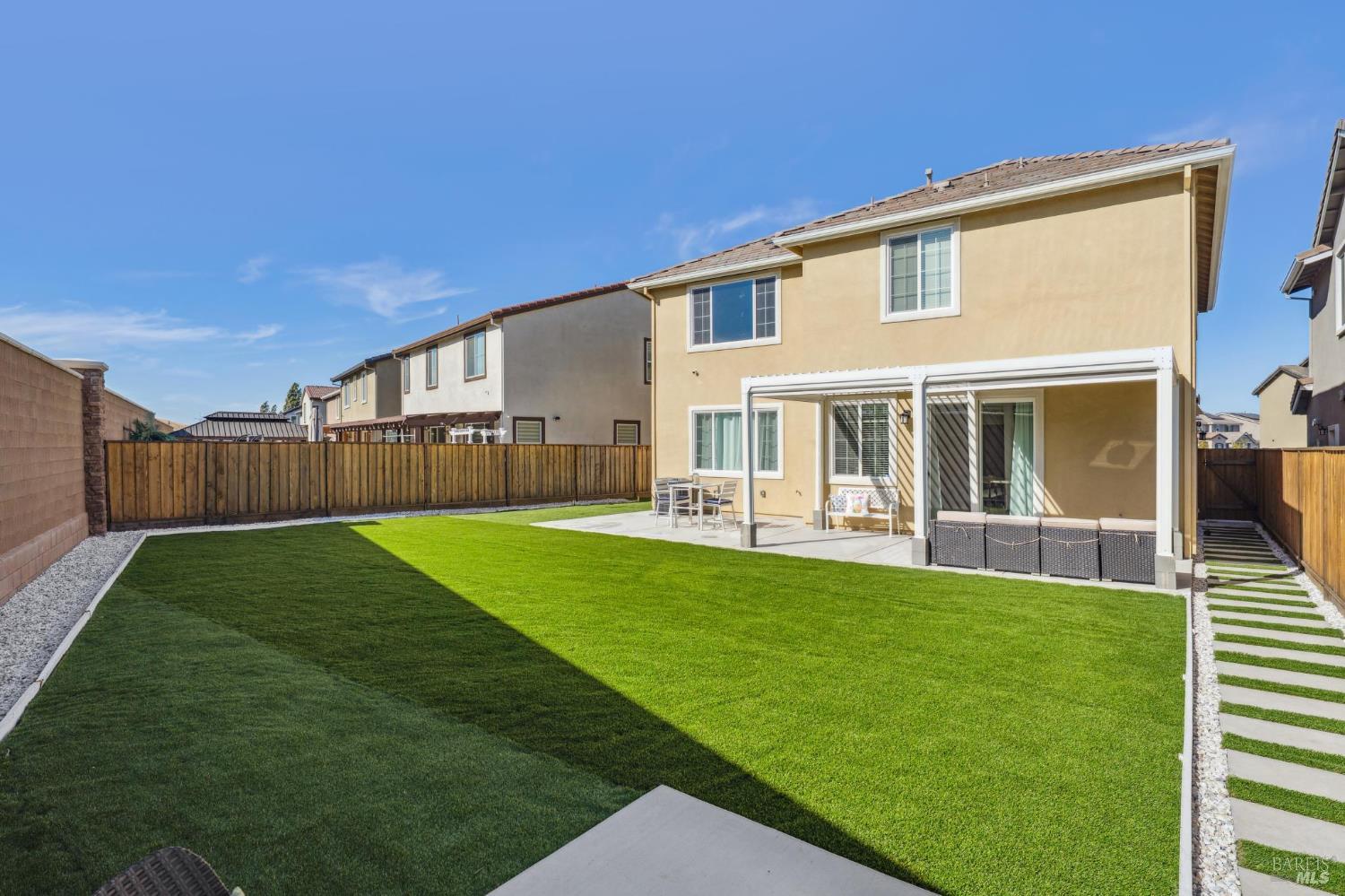 2915 Shaver Street Fairfield CA 94533