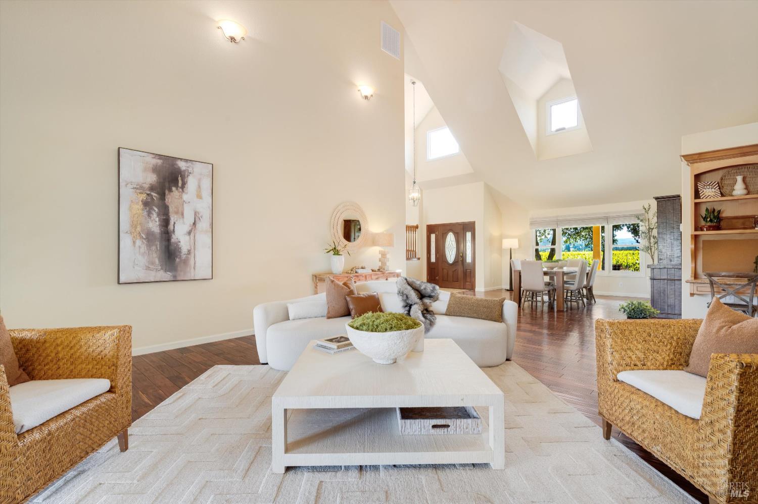 466 Pratt Avenue St. Helena CA 94574