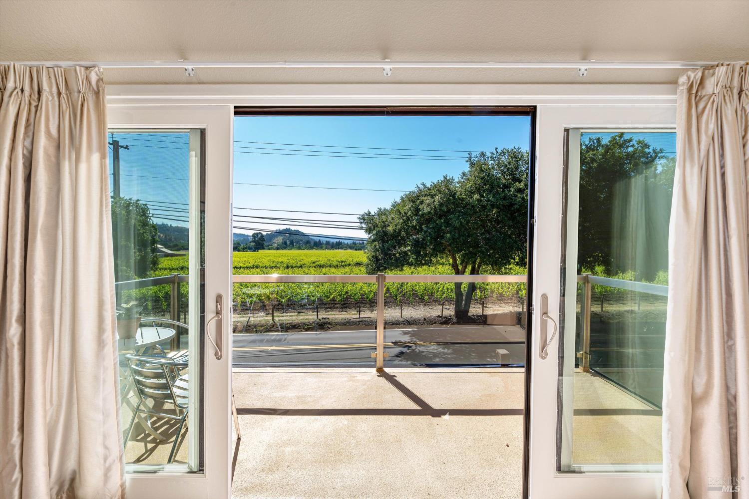 466 Pratt Avenue St. Helena CA 94574