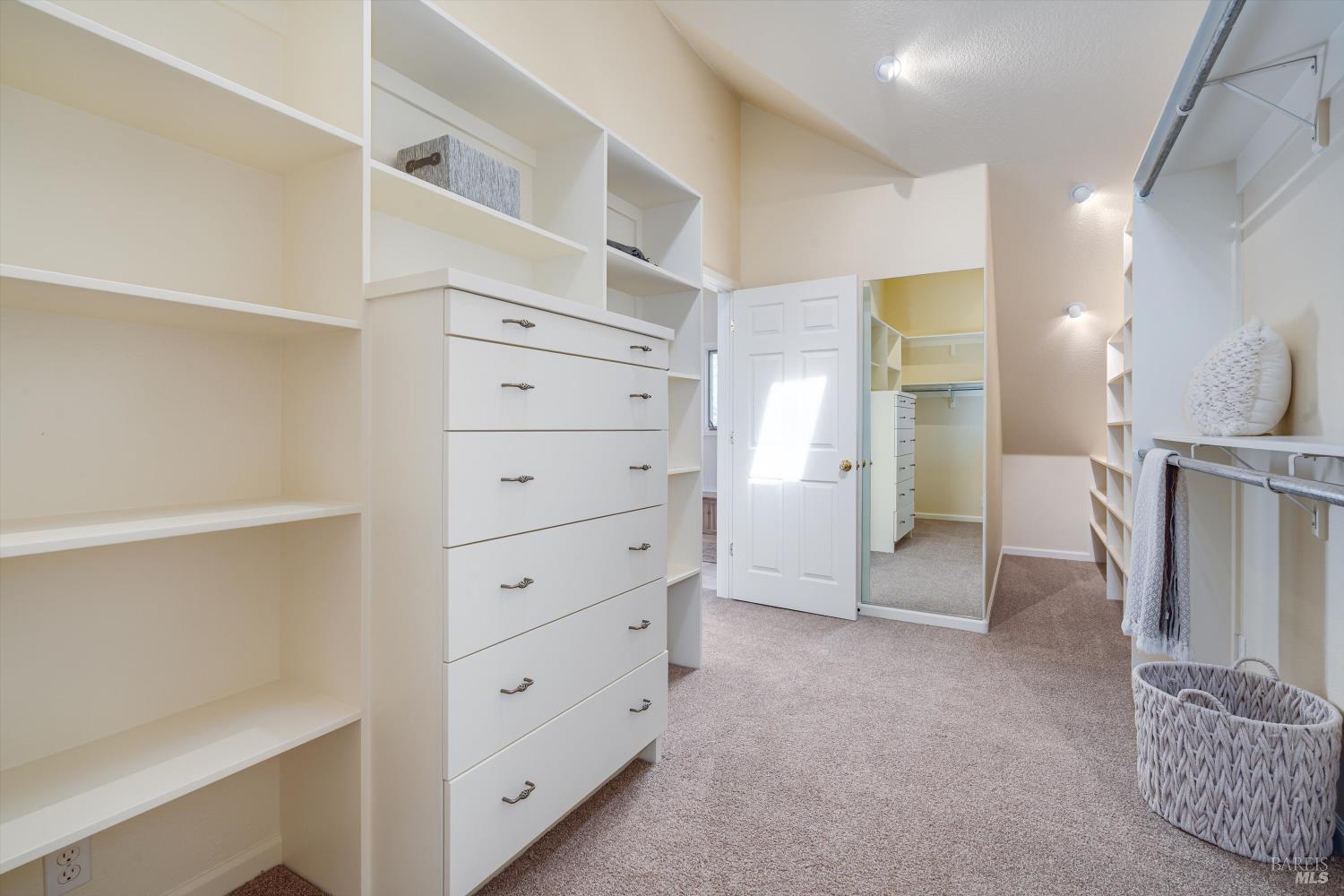 466 Pratt Avenue St. Helena CA 94574