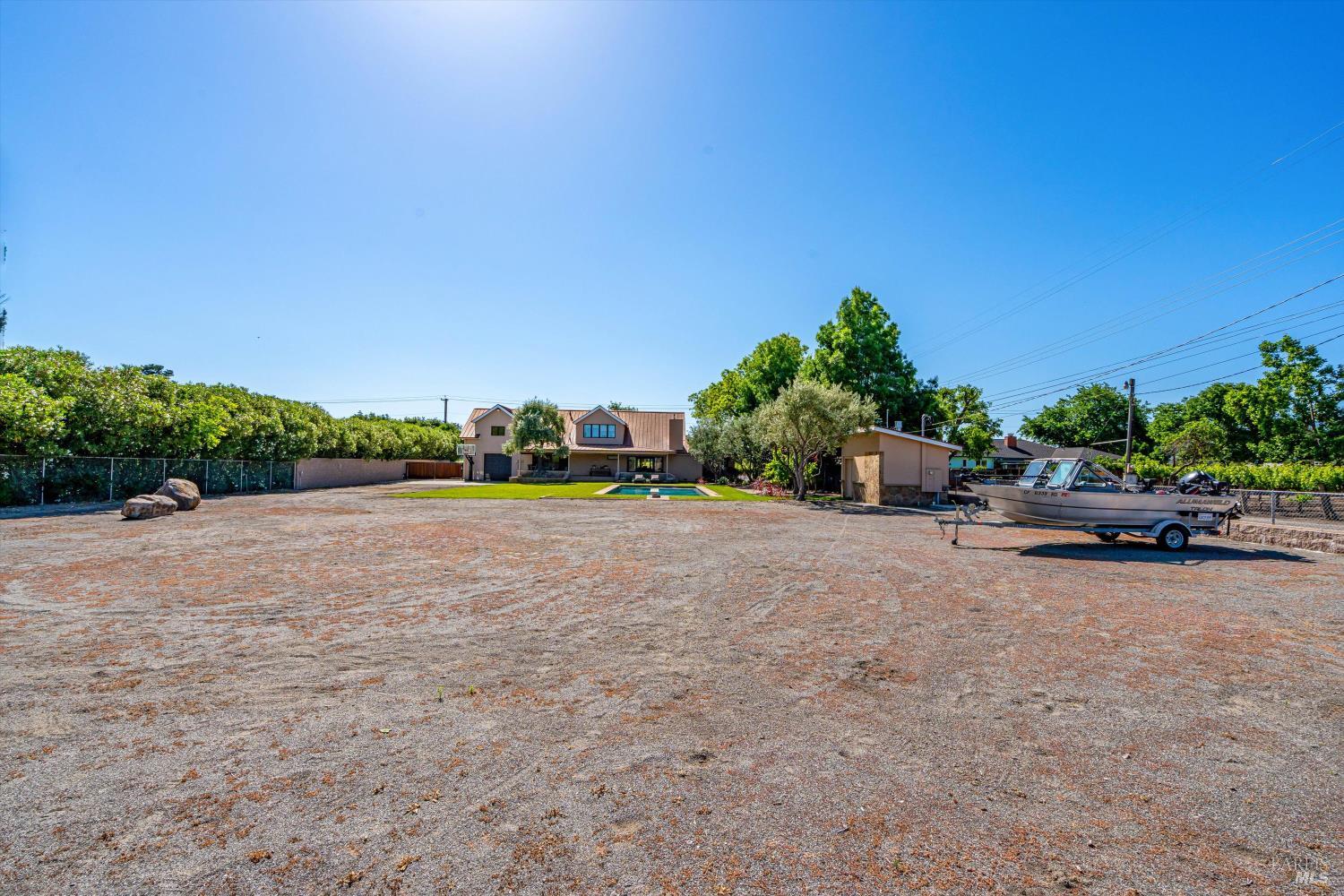 466 Pratt Avenue St. Helena CA 94574