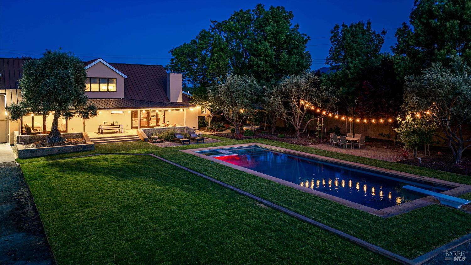 466 Pratt Avenue St. Helena CA 94574