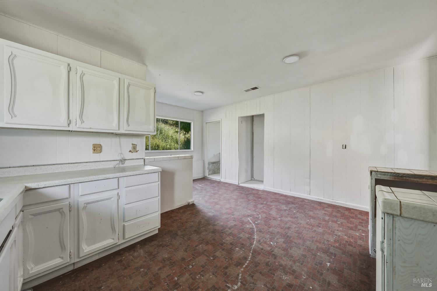 1440 W State Highway 20 Upper Lake CA 95485