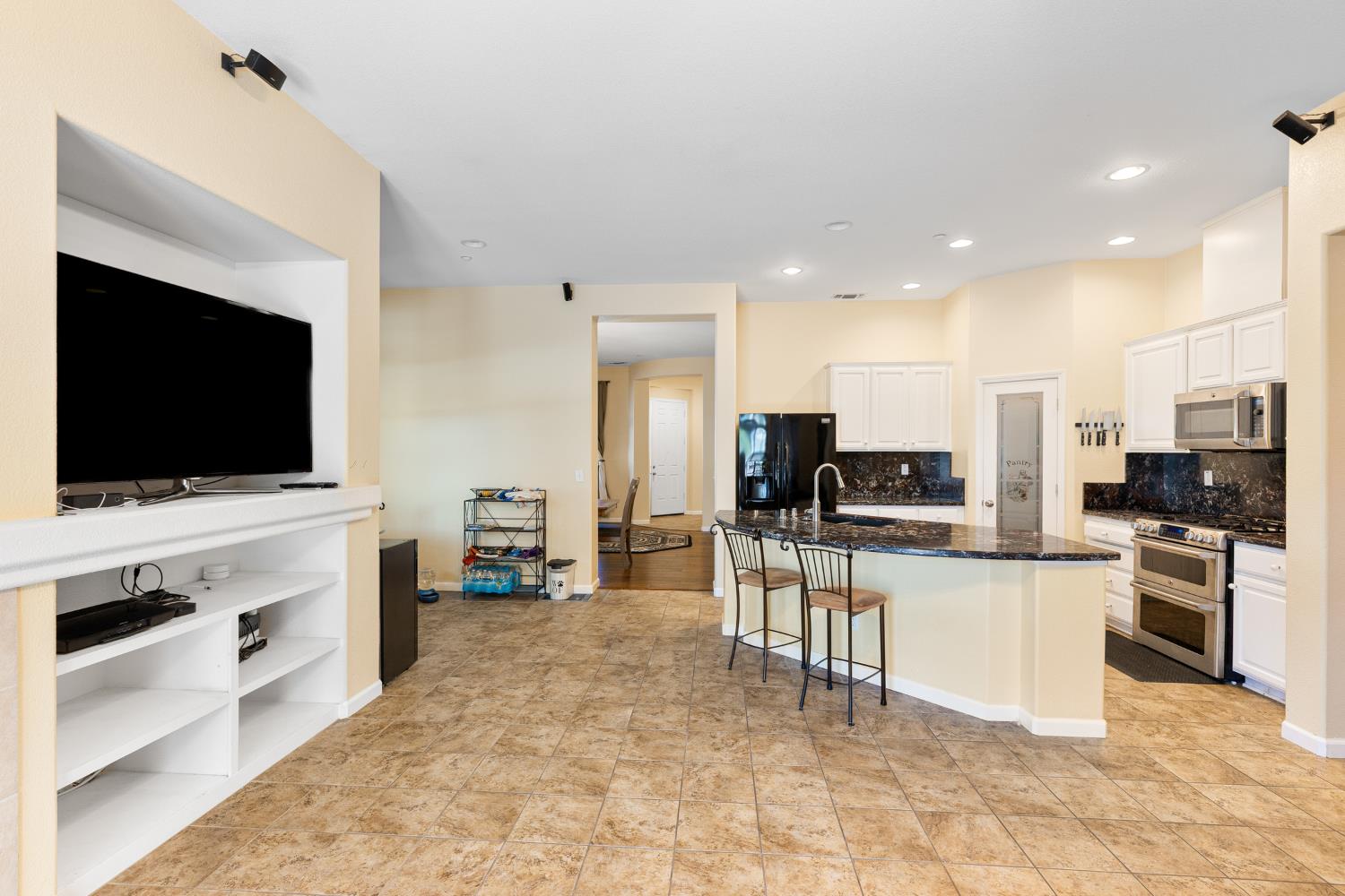 1893 Hardy Drive Woodland CA 95776