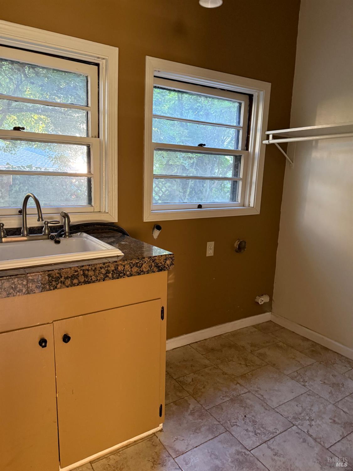 530 W Stephenson Street Ukiah CA 95482