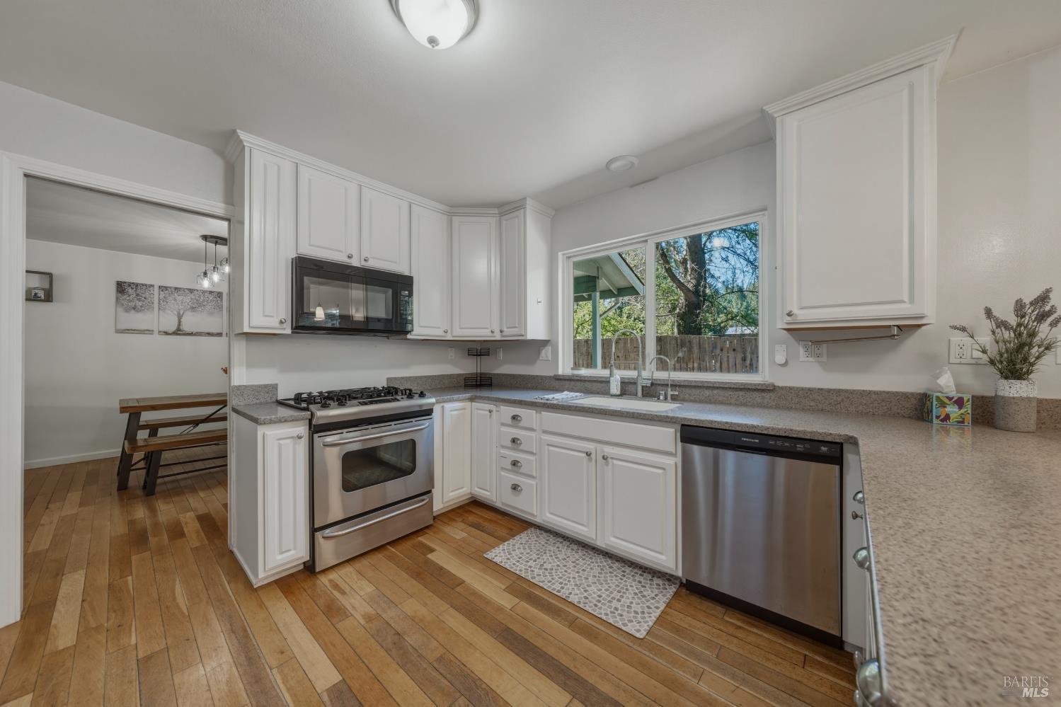 9945 Meadow Drive Cobb CA 95426