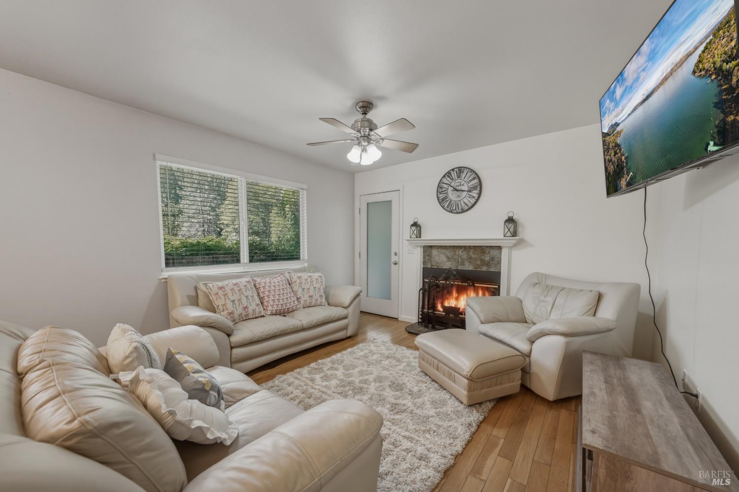 9945 Meadow Drive Cobb CA 95426