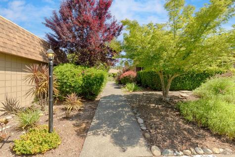 29 Woodgreen Street Santa Rosa CA 95409