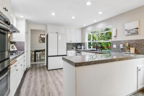 2227 Vallejo Street Santa Rosa CA 95404