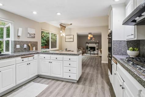 2227 Vallejo Street Santa Rosa CA 95404