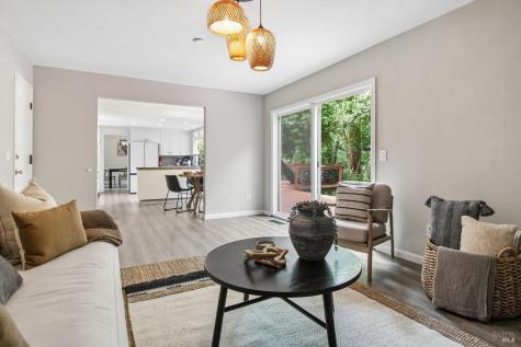 2227 Vallejo Street Santa Rosa CA 95404