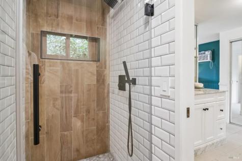 2227 Vallejo Street Santa Rosa CA 95404