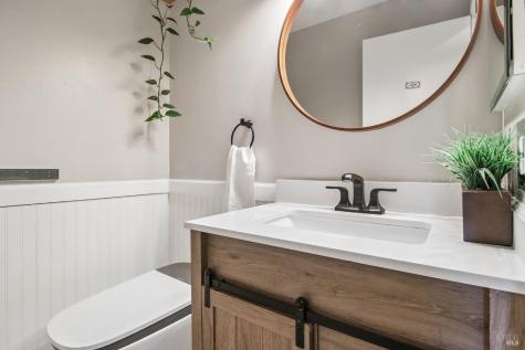 2227 Vallejo Street Santa Rosa CA 95404