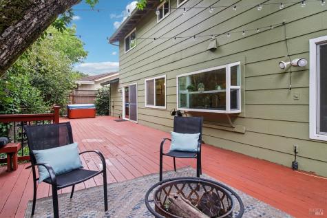 2227 Vallejo Street Santa Rosa CA 95404