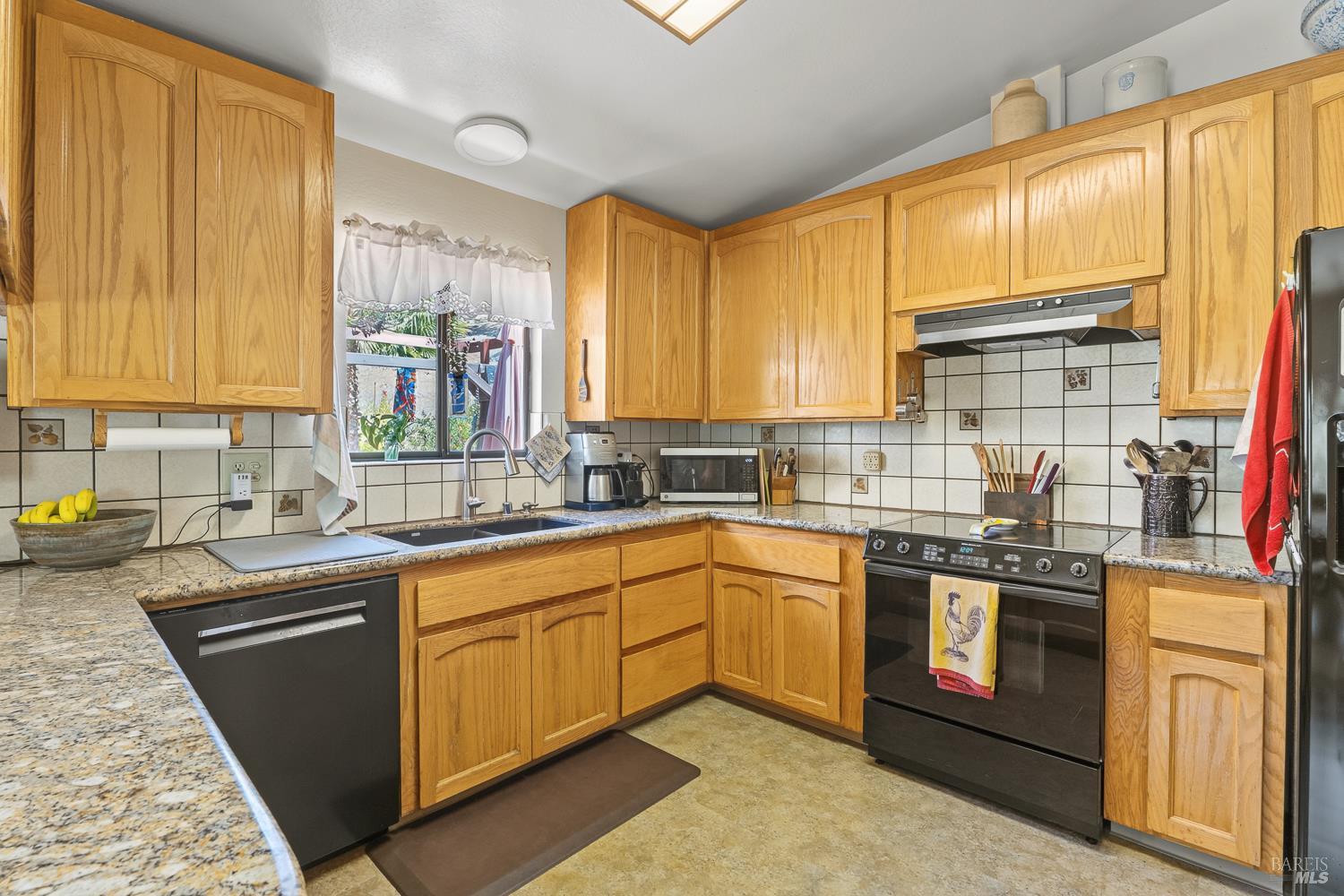 1400 Hulda Drive Ukiah CA 95482
