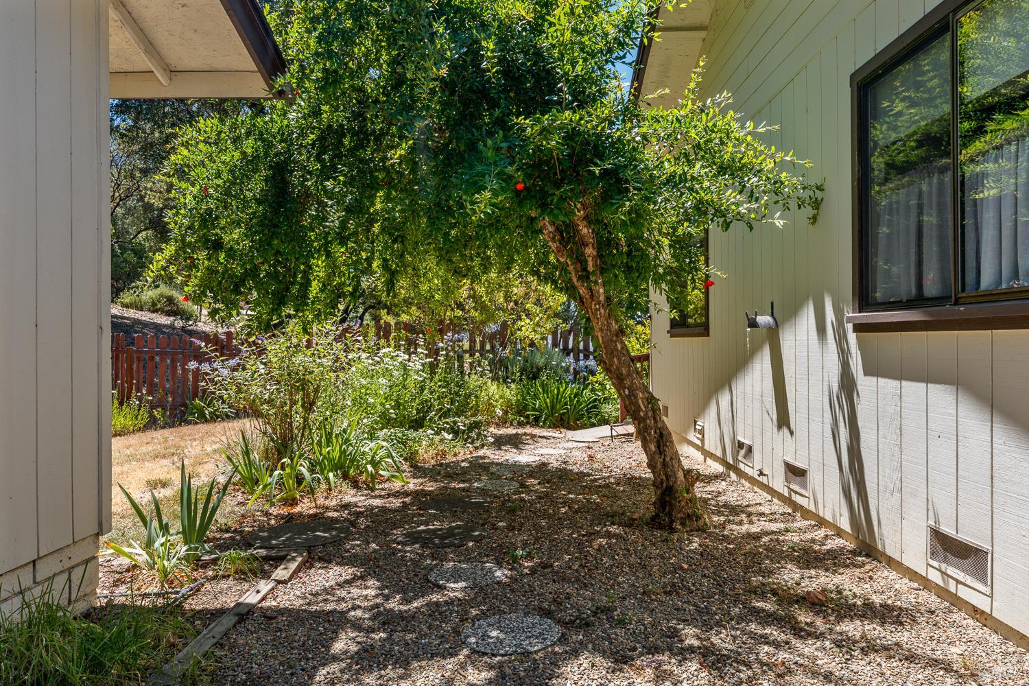 1400 Hulda Drive Ukiah CA 95482