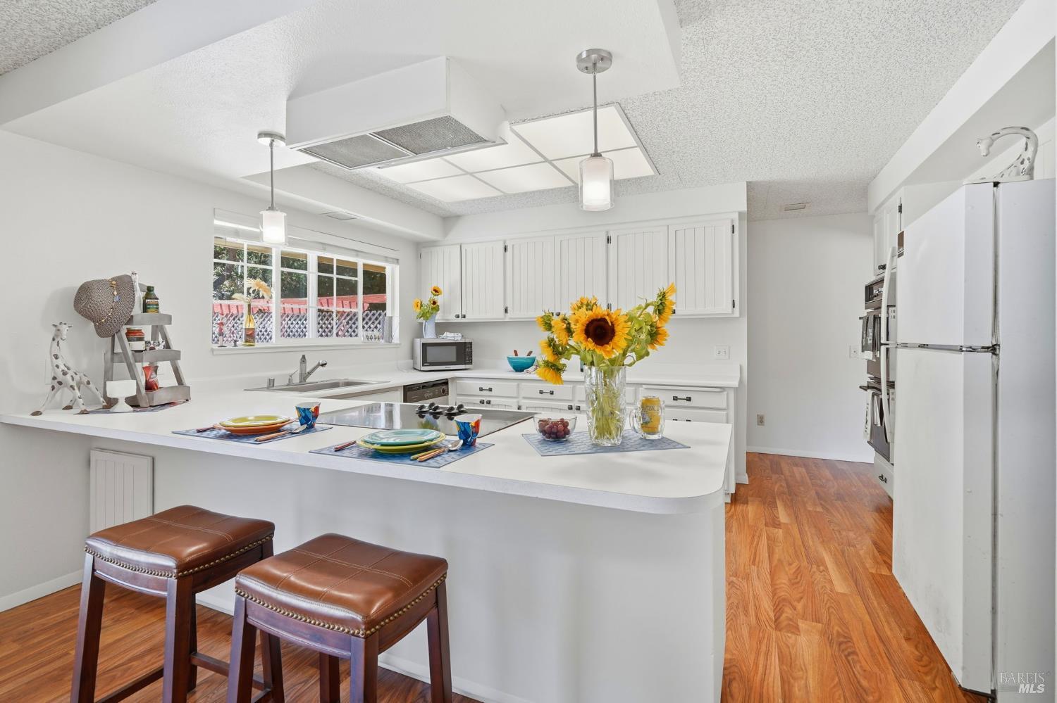 397 W Railroad Avenue Cotati CA 94931
