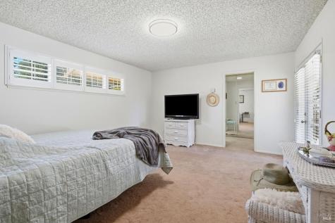 397 W Railroad Avenue Cotati CA 94931