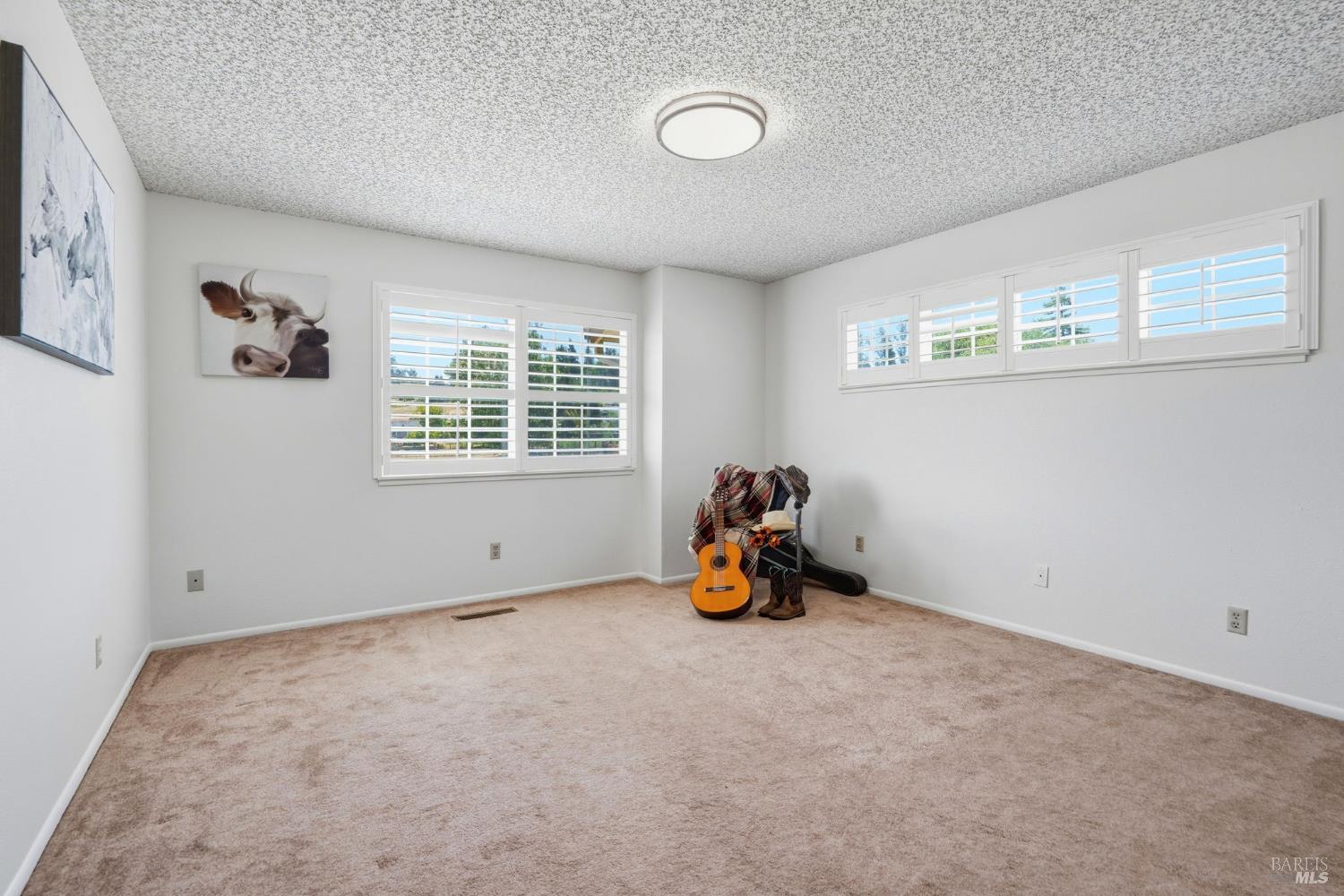 397 W Railroad Avenue Cotati CA 94931