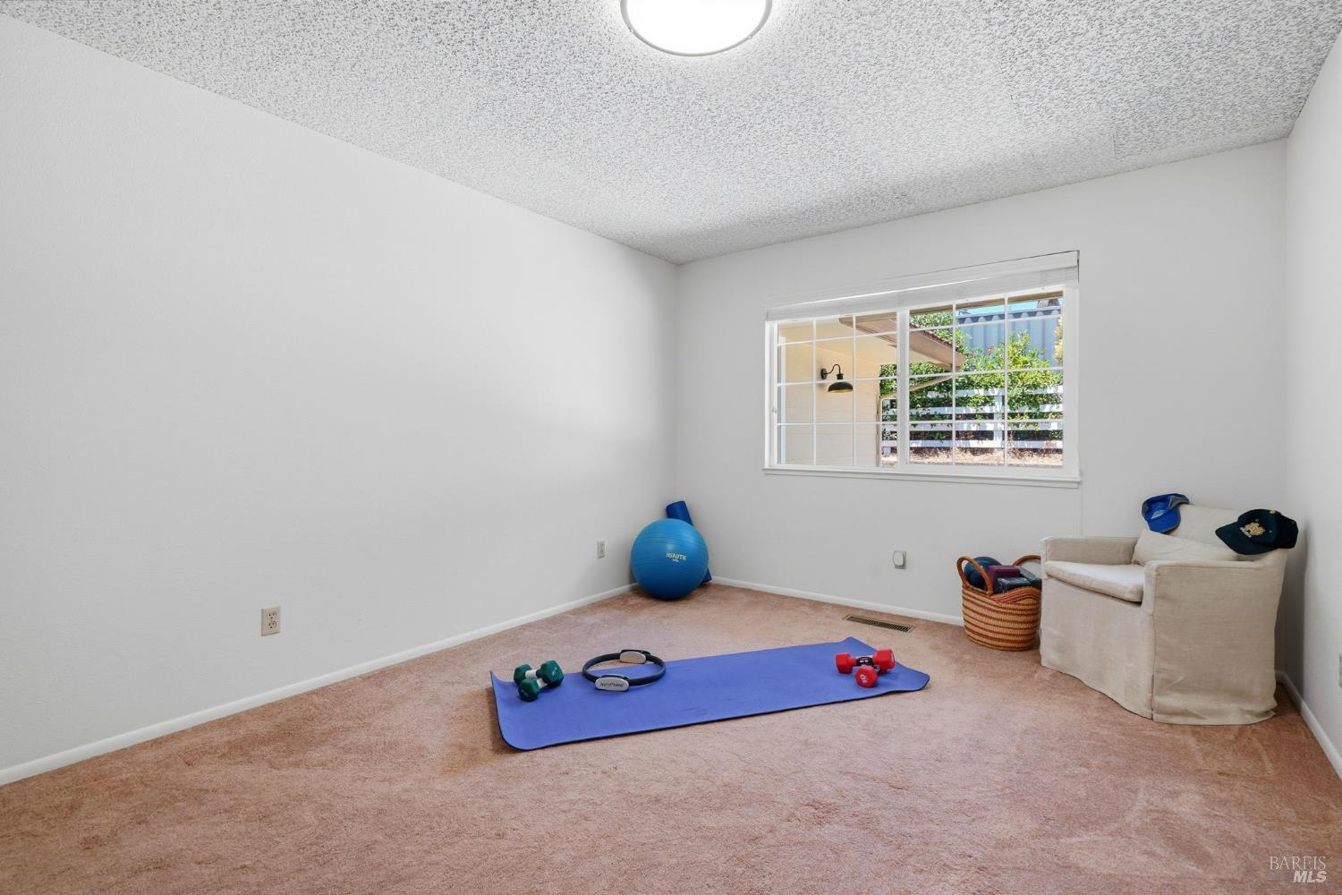 397 W Railroad Avenue Cotati CA 94931
