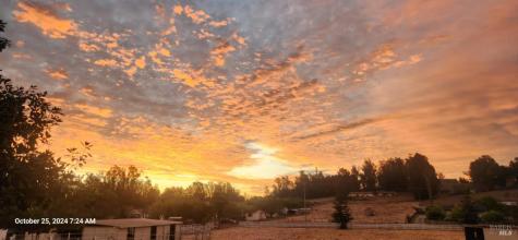 397 W Railroad Avenue Cotati CA 94931