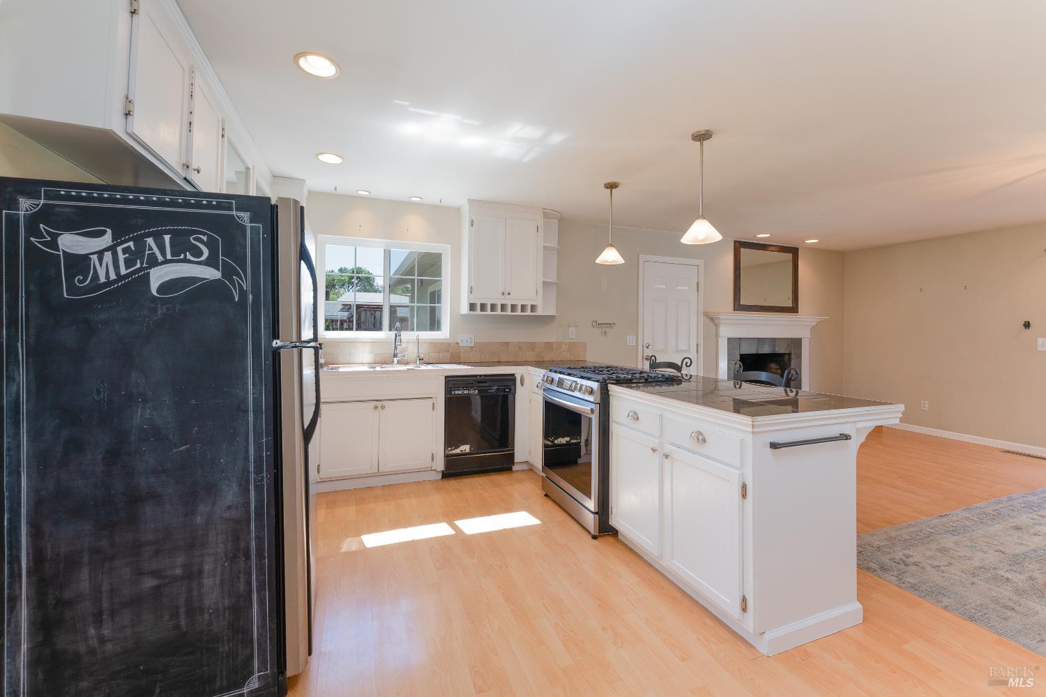80 Whitmore Lane Ukiah CA 95482