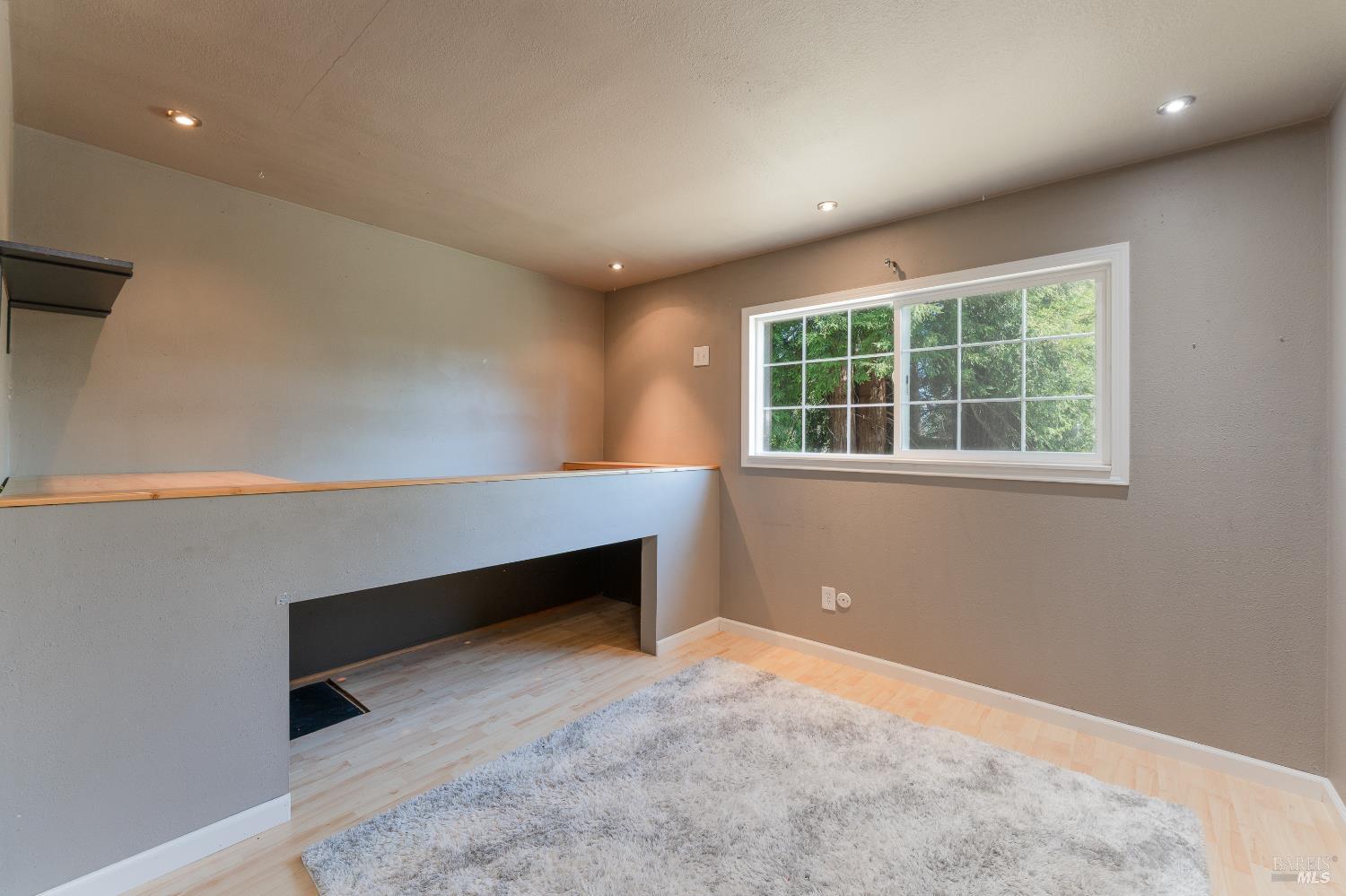 80 Whitmore Lane Ukiah CA 95482