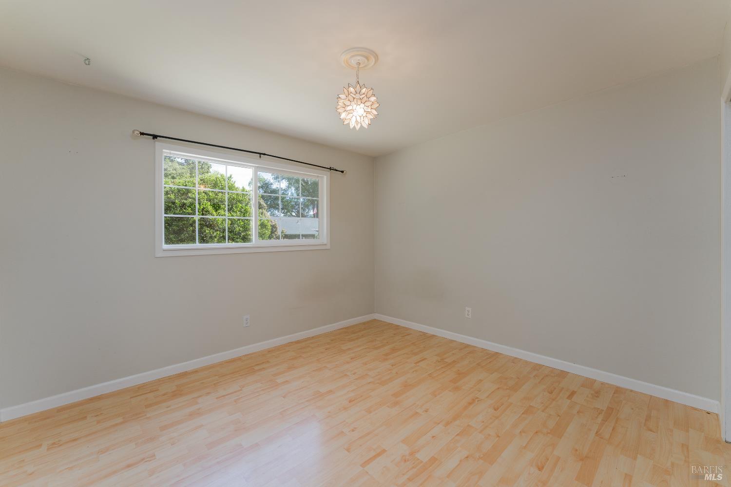 80 Whitmore Lane Ukiah CA 95482
