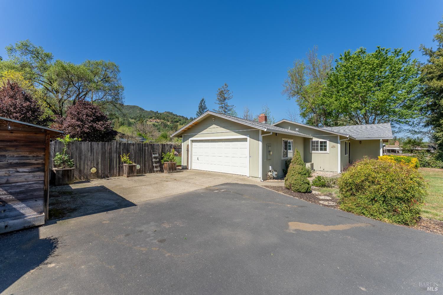 80 Whitmore Lane Ukiah CA 95482