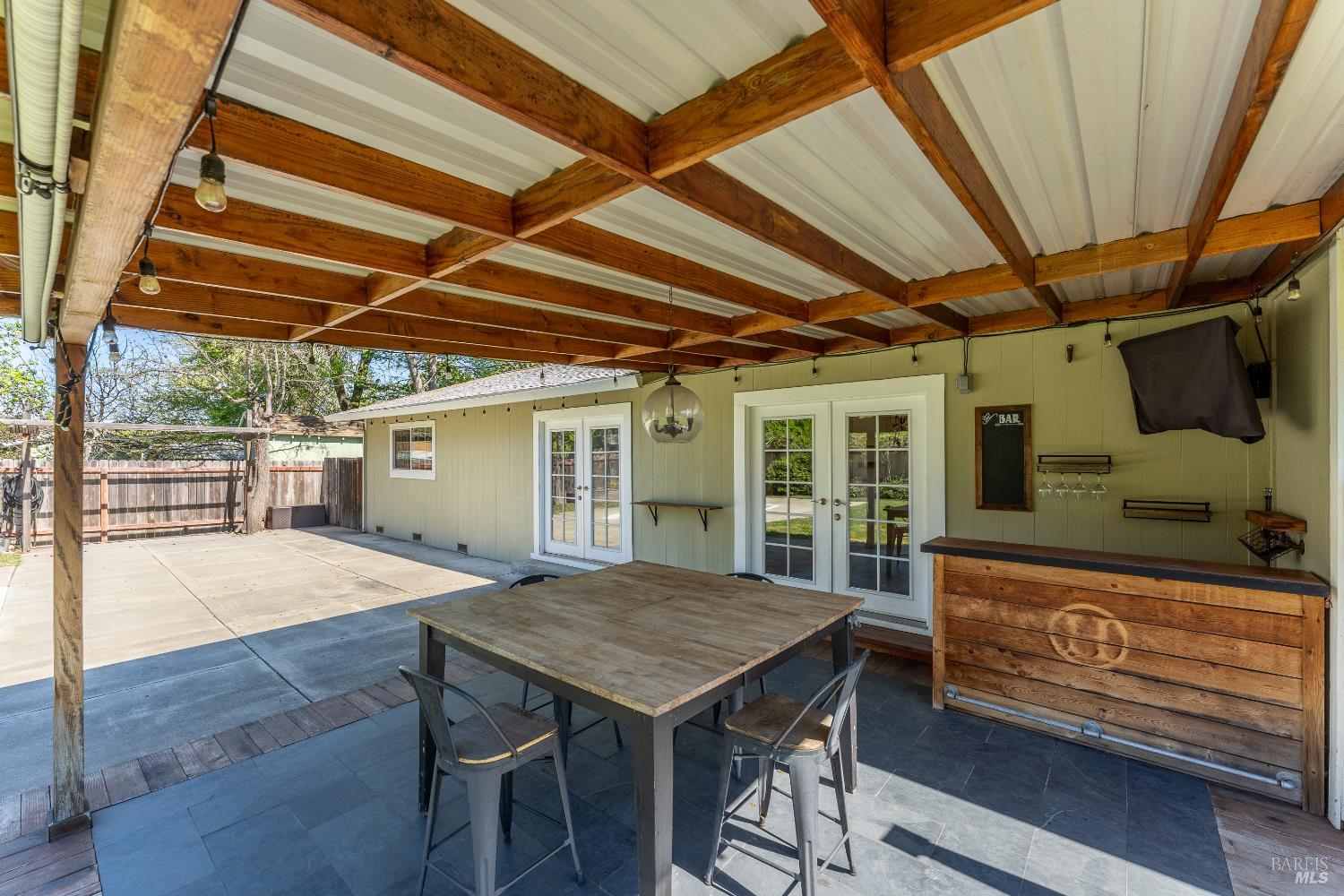 80 Whitmore Lane Ukiah CA 95482