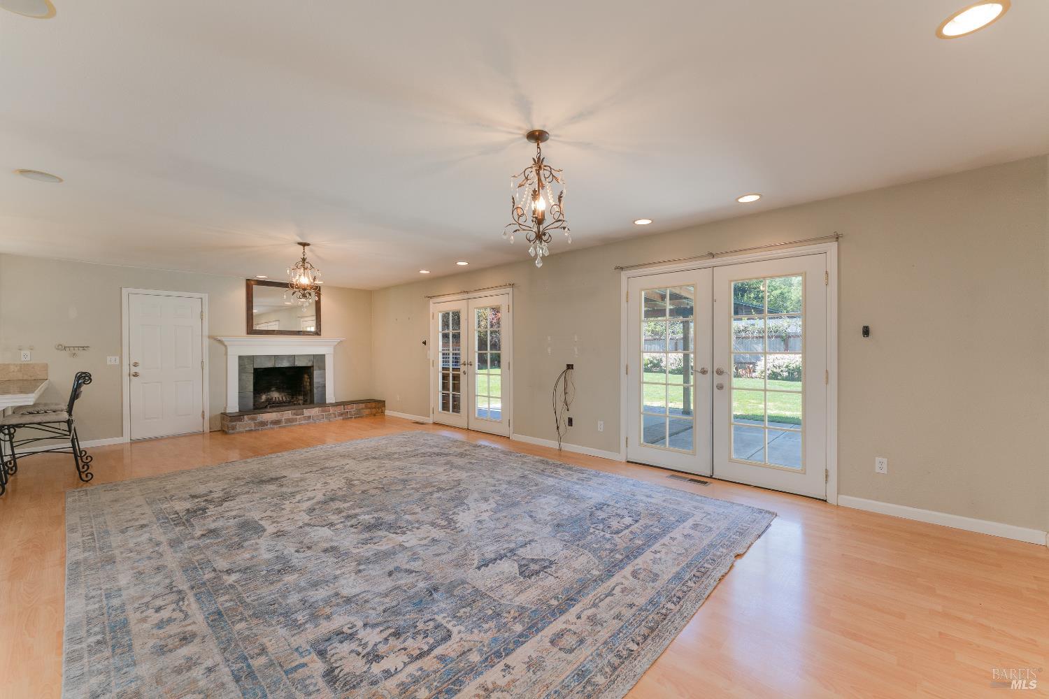 80 Whitmore Lane Ukiah CA 95482