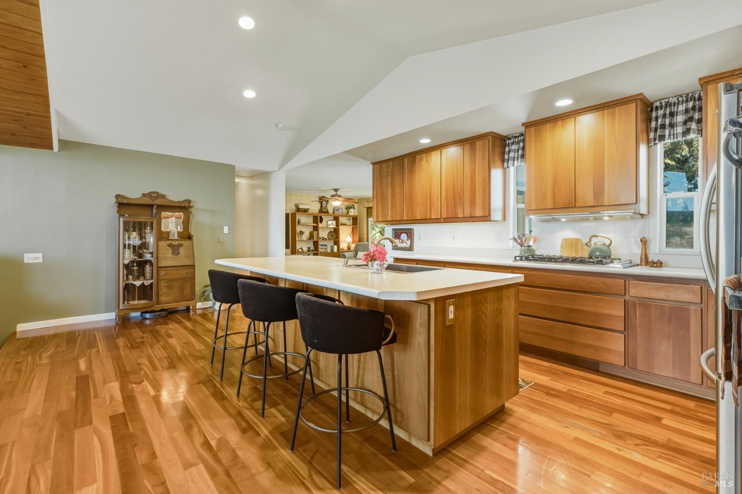 7240 Covey Road Forestville CA 95436