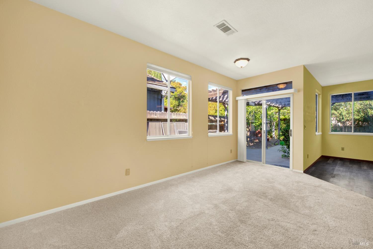 685 Poppy Circle Vacaville CA 95688