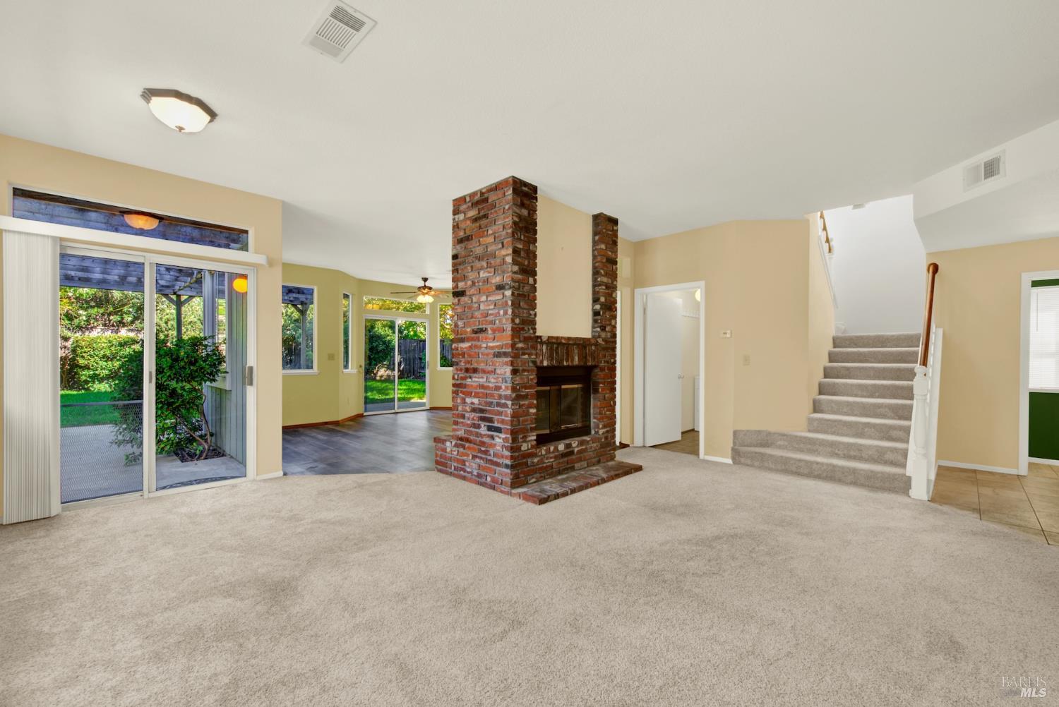 685 Poppy Circle Vacaville CA 95688