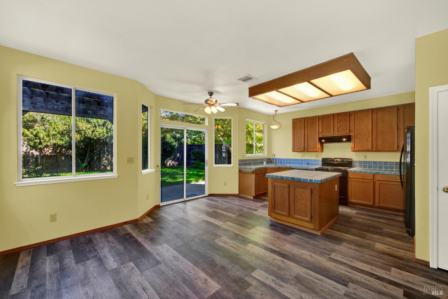685 Poppy Circle Vacaville CA 95688