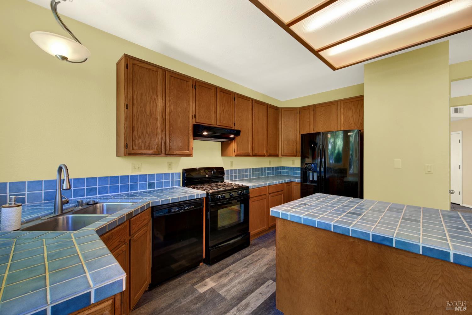 685 Poppy Circle Vacaville CA 95688