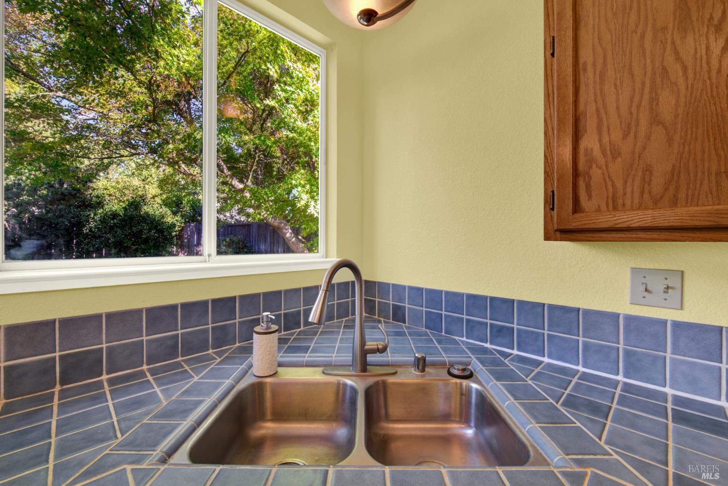 685 Poppy Circle Vacaville CA 95688