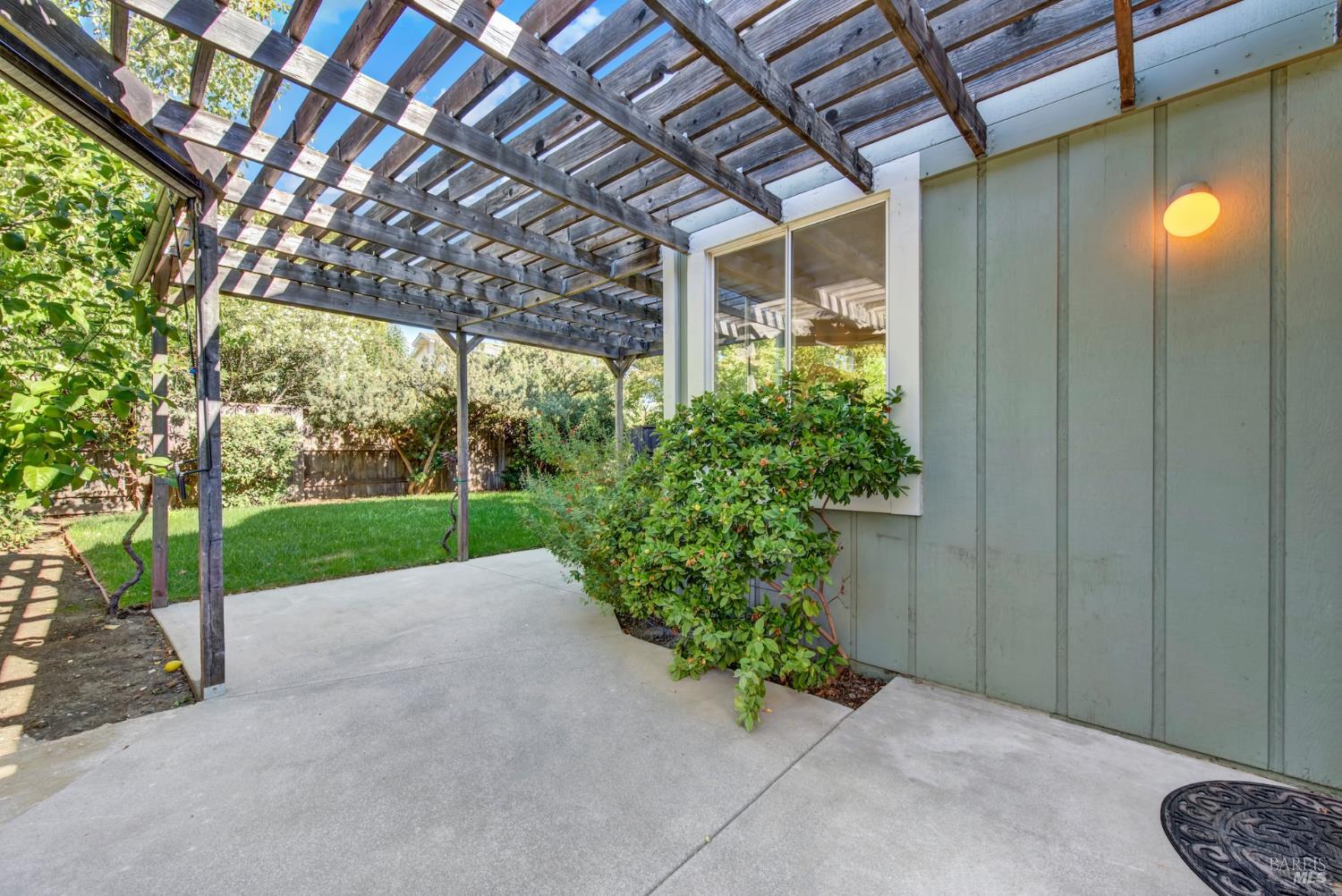685 Poppy Circle Vacaville CA 95688
