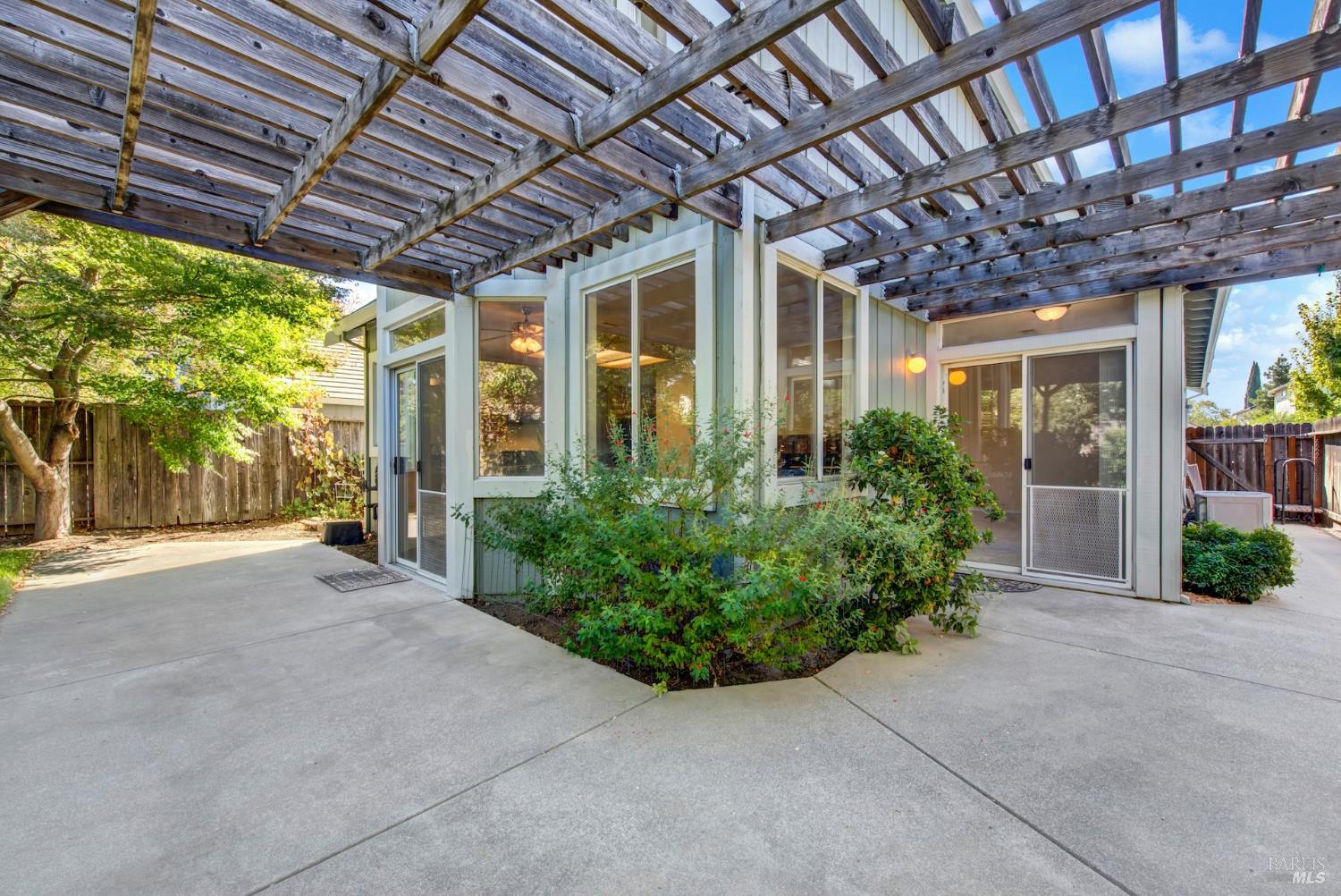 685 Poppy Circle Vacaville CA 95688