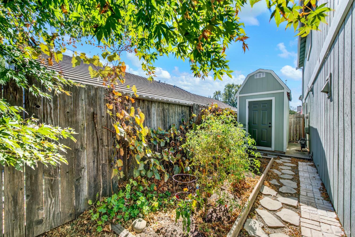 685 Poppy Circle Vacaville CA 95688