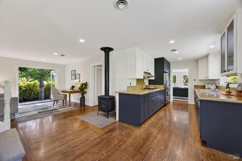 82 Shady Lane Ross CA 94957
