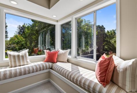 82 Shady Lane Ross CA 94957